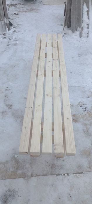 Лавочка деревянная