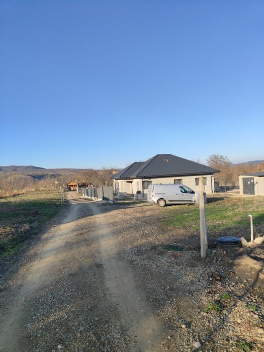 Teren de vânzare Nișcov !