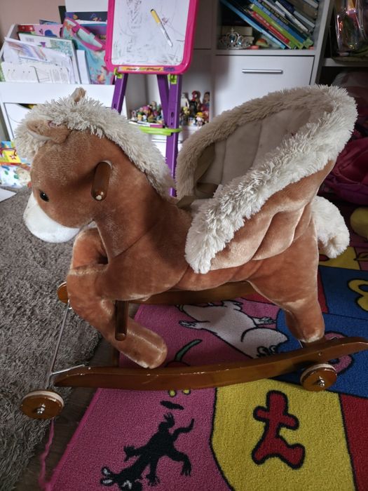 Căluț balansoar pt copii