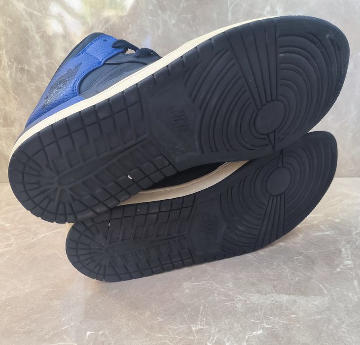 Air Jordan 1 Retro Mid номер 45