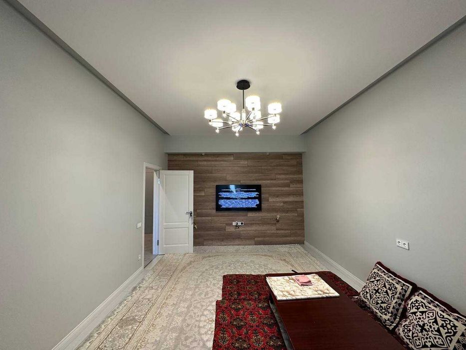 Квартира 65 м², метро Новза