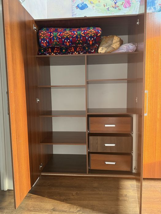 Шкаф 4х дверный.