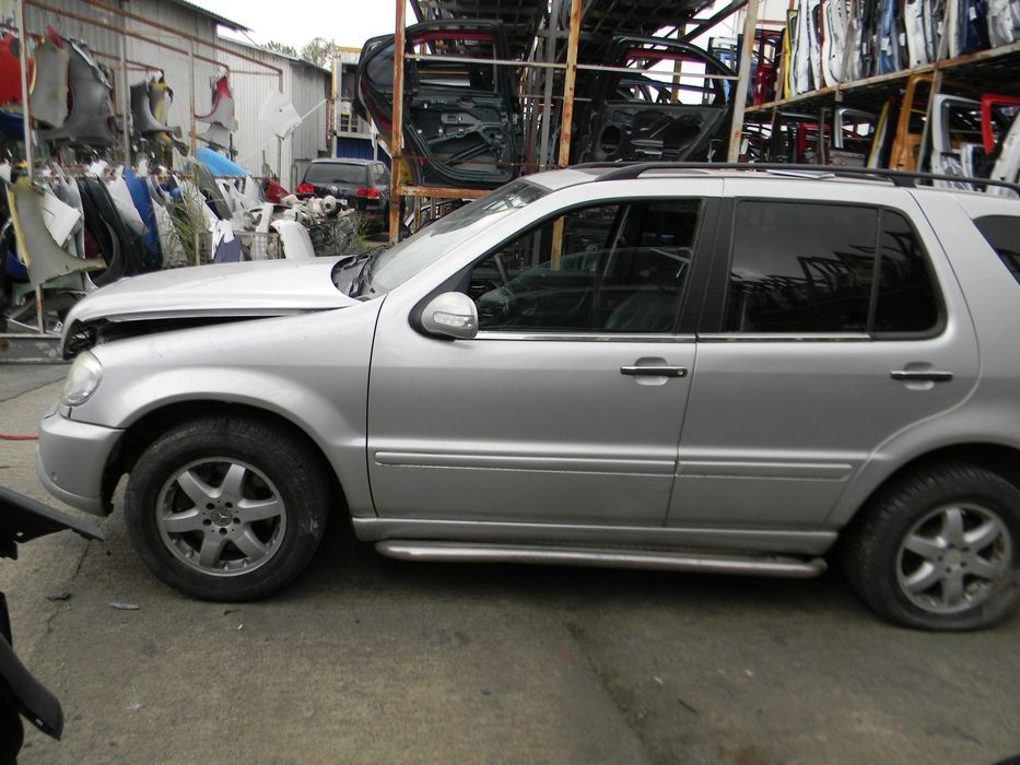 Dezmembrari  Mercedes-Benz ML / M-CLASS (W163)  1998  > 2005 ML 400 C