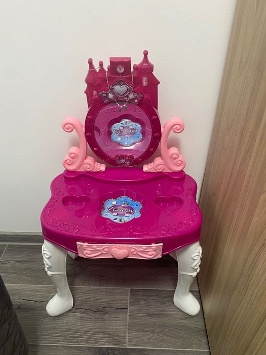 Masa de machiaj fetițe