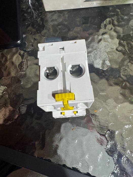 Vând întrerupător diferențial (RCD/RCCB) Schneider Electric iID 25A, 30mA, 2 poli