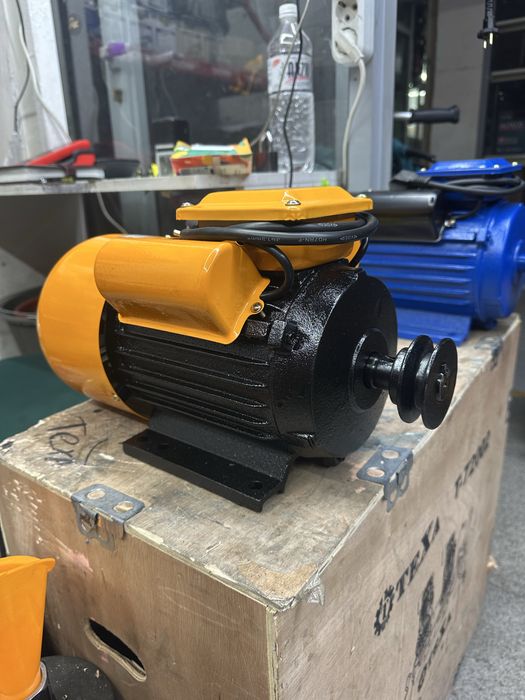 Двигатель электрический дробилка