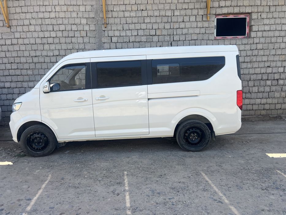 Changan microavtobus Чанган
