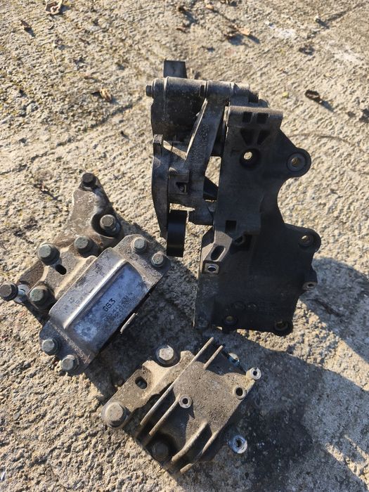 Tampon motor cutie/ suport motor și accesorii 2.0 tdi VW Passat B6