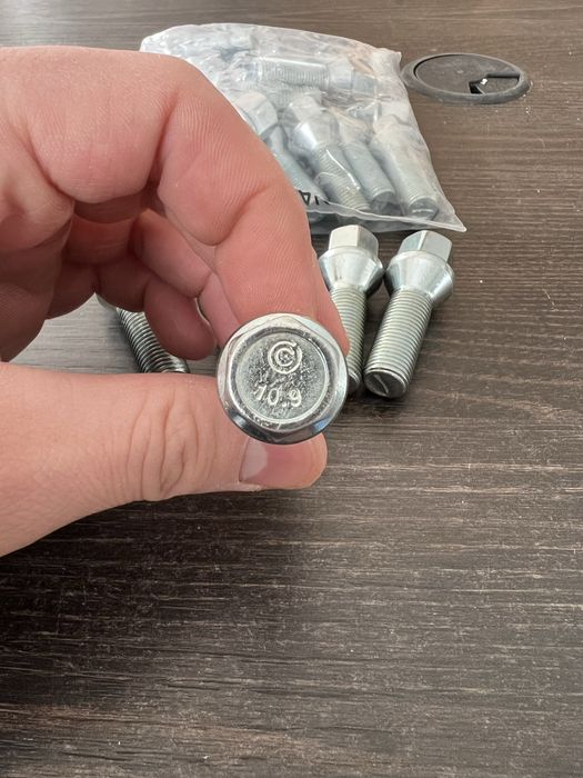 Set 20 prezoane noi con M14x1.5 filet 35 mm pt Mercedes Audi Volkswage