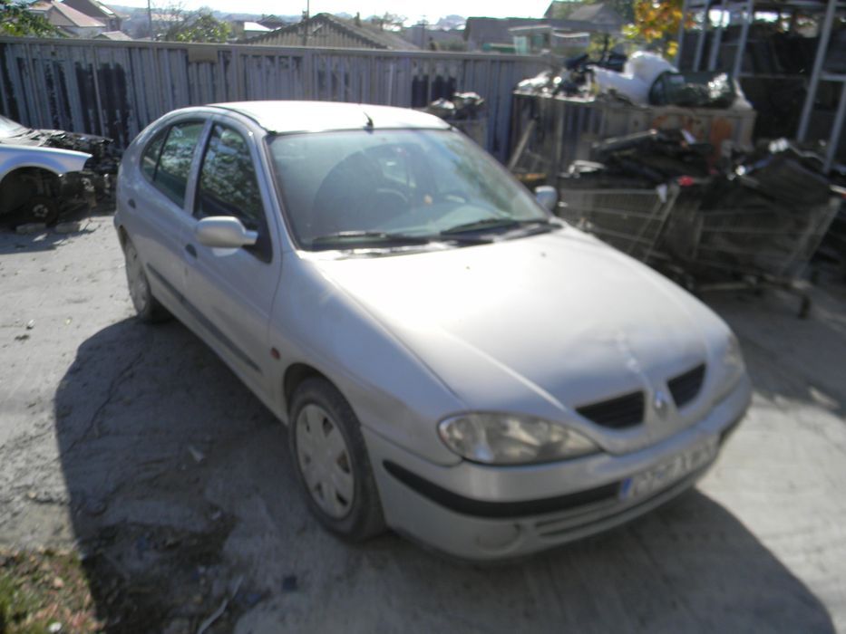 Dezmembrari Renault MEGANE 1 (1995-2002) 1.9 dCi (KA05, KA1F) Motorina