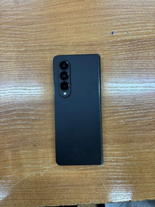 Samsung Z Fold 4