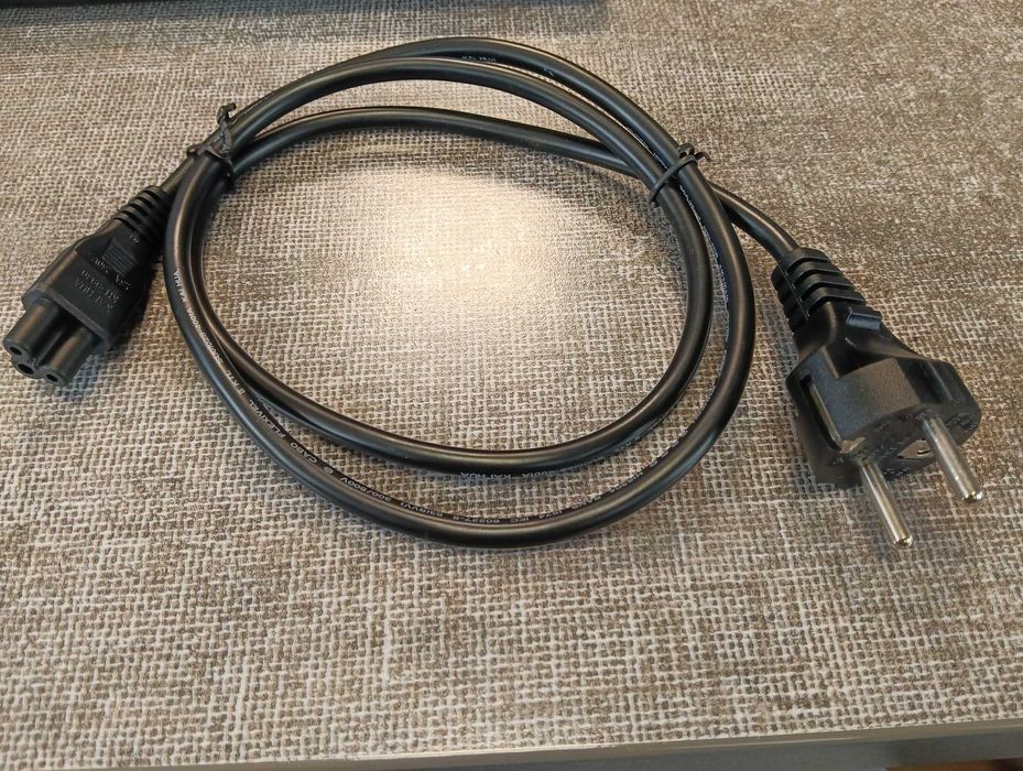 Захранващи  кабели