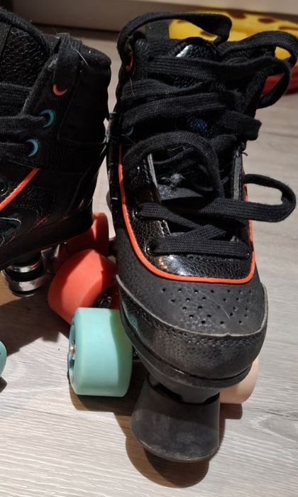Patine cu rotile(role),marimea 35-36,noi,nefolosite!