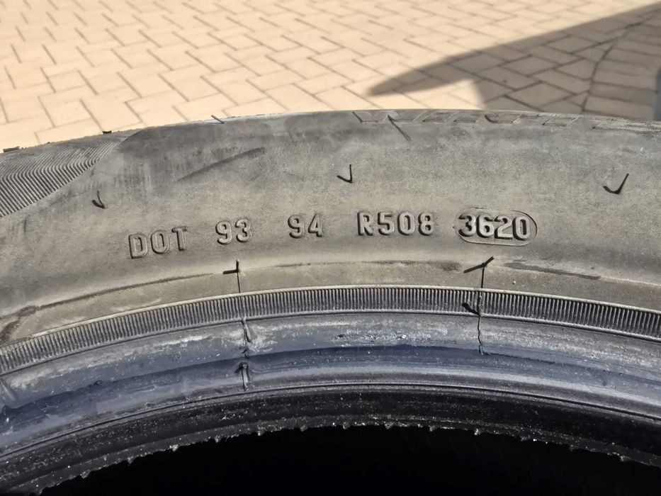 Vand 4 anvelope iarna Pirelli Sottozero 3 ranforsate 215/60/16