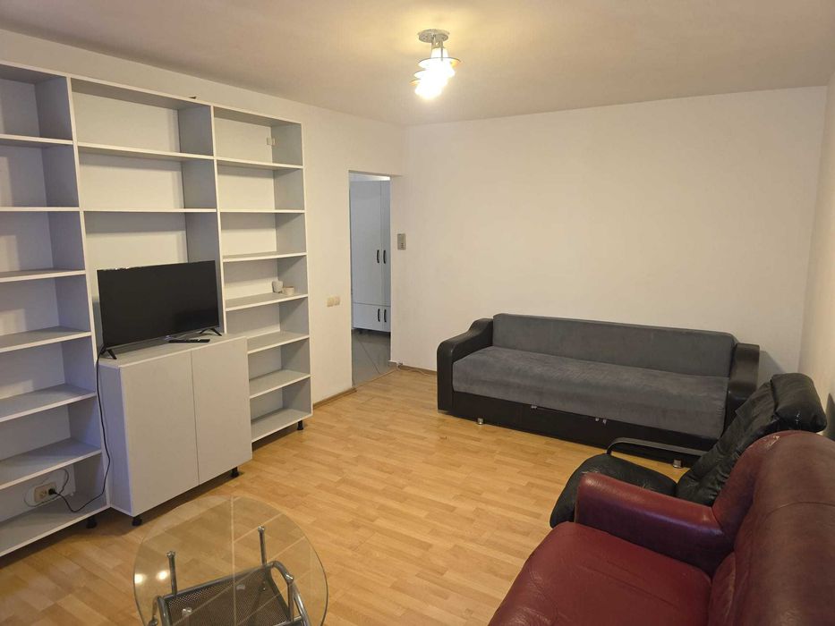 Apartament vu 3 camere foarte spatios in Exercitiu langa liceul Dinu Lipatti