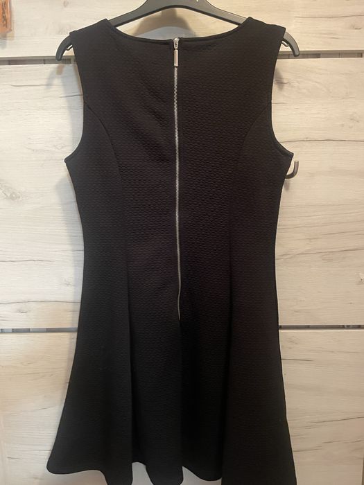 Къда черна рокля