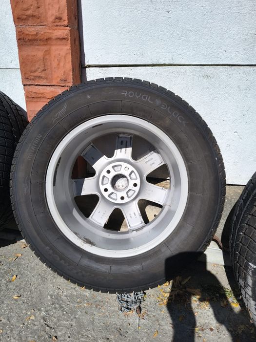Vând Jante  Audi Q7 cu anvelope de iarna noi noi