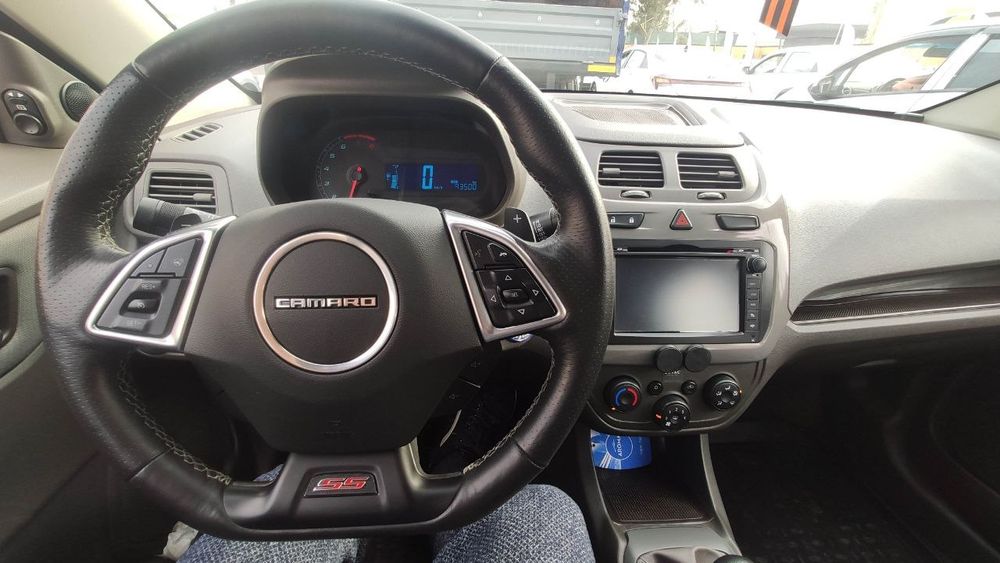 Продается автомагнитола на Android.