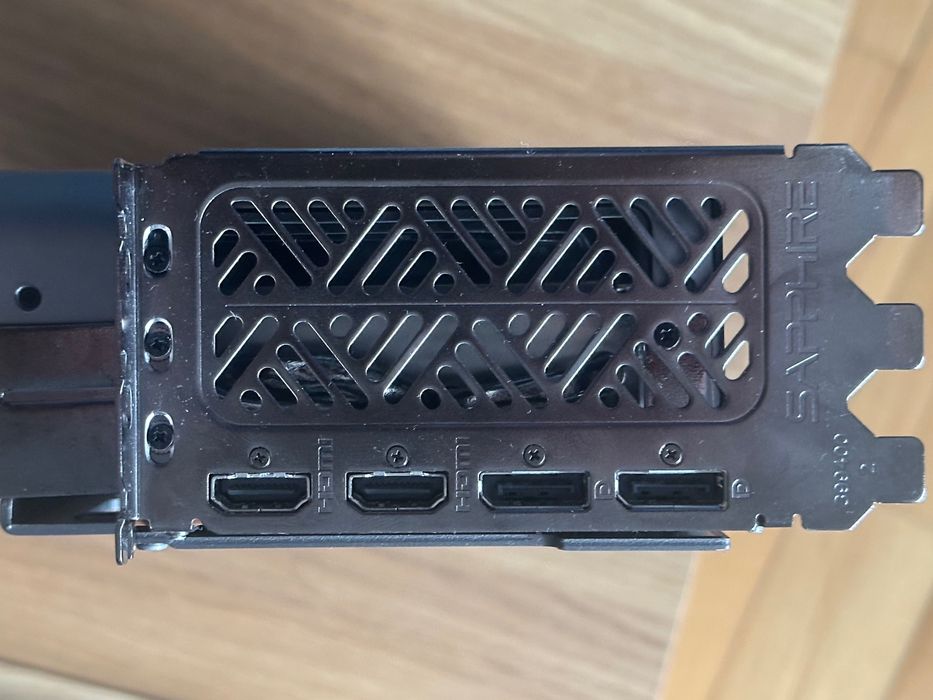 Placa video AMD Radeon RX 7700 XT Sapphire Nitro+ 12GB