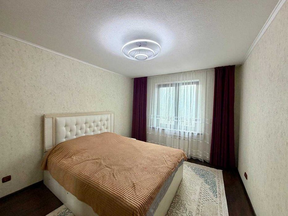 Продам 2 комнатную в Центре