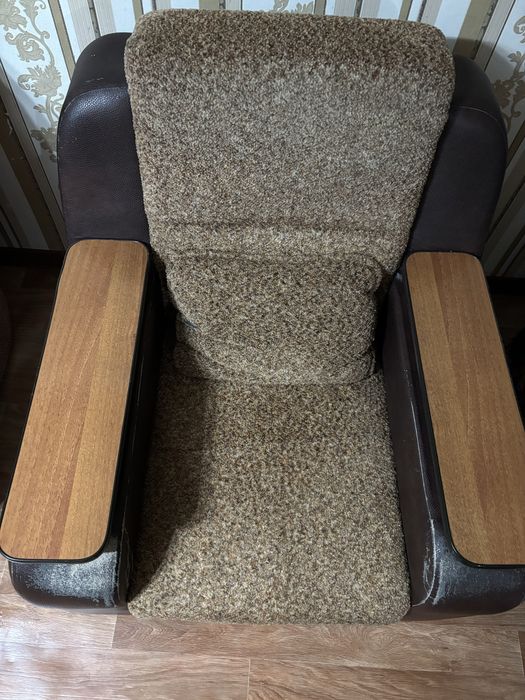 Продам КРЕСЛО недорого
