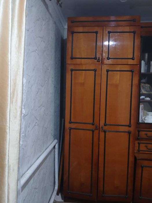 Продам гостиную стенку