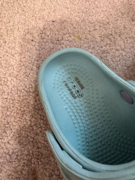 Шлепки Crocs для девочки