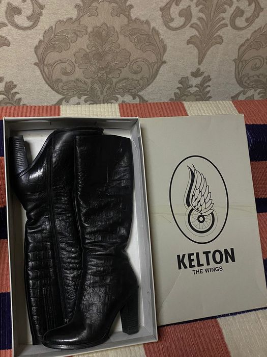 Кожанные сапоги 38 размера