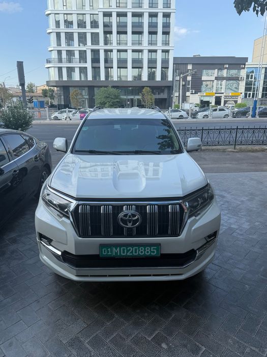 Land Cruiser Prada 150