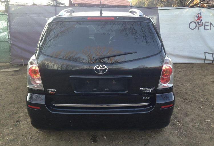 Тойота Корола Версо 2.2D4D 136кс. 2008г