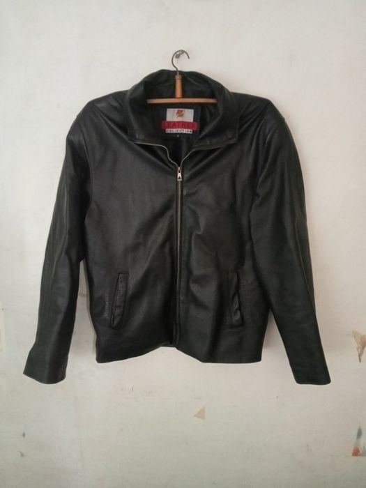 Кожаная куртка продам