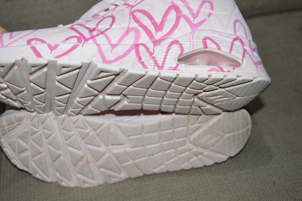 Incaltaminte Skechers x JGoldcrown: Uno - Spread the Love 39