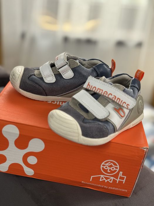 Pantofi Biomecanics marimea 24