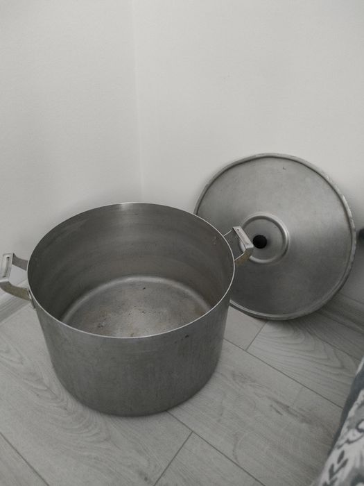 Кастрюля алюминевая