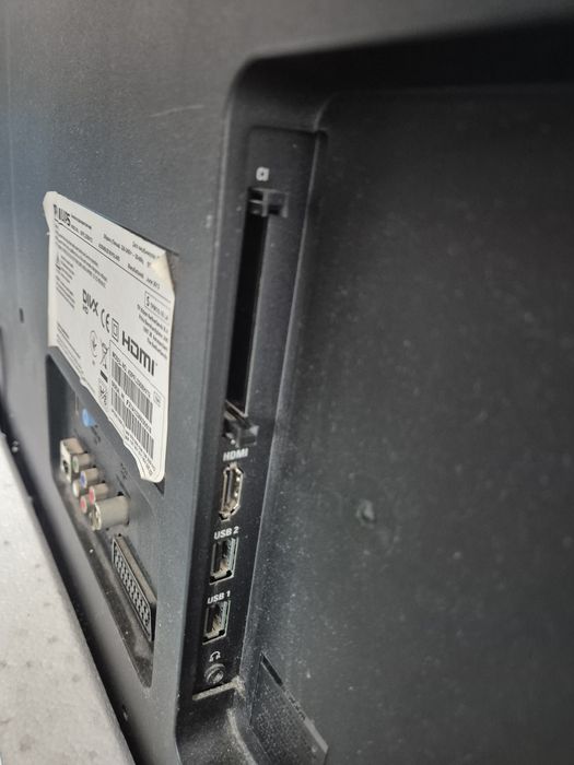 Televizor Philips cu diagonala de 110