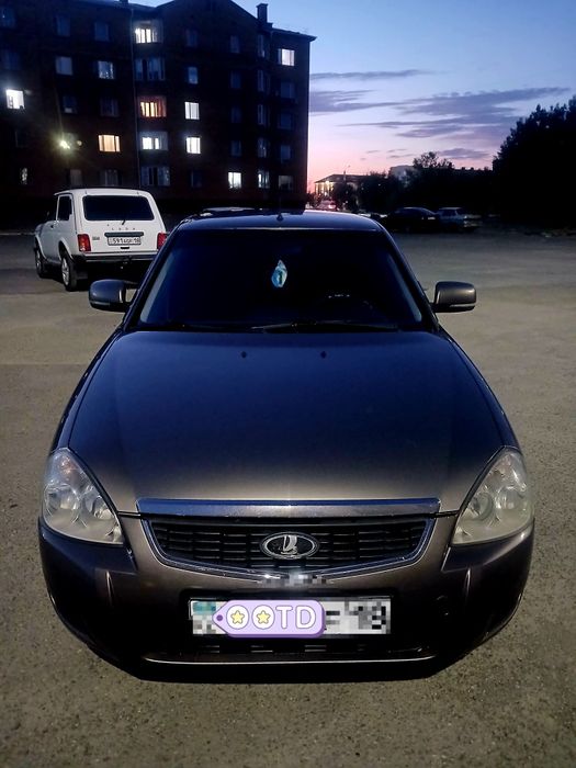 Продам ладу прирору хэчтбек 2