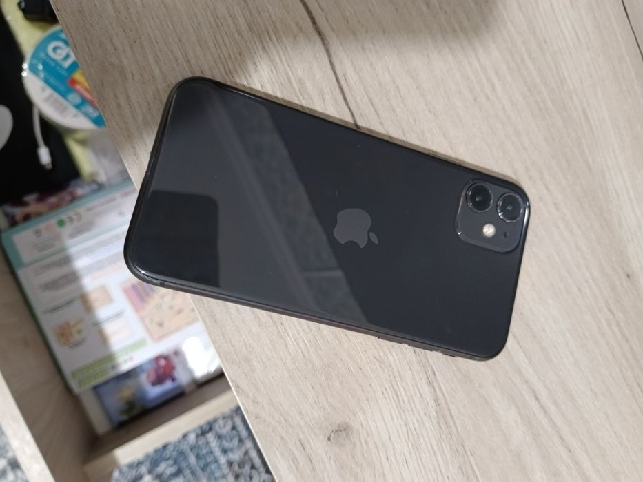 Айфон 11 продам,в хорошем состоянии