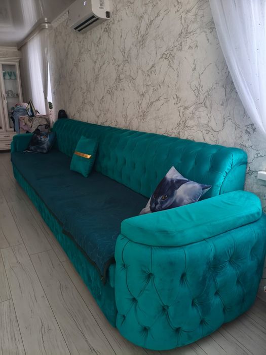 Диван большой продам
