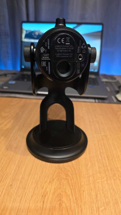 Logitech Blue Yeti USB Blackout
