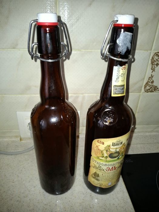 Бутылка с бугельной крышкой