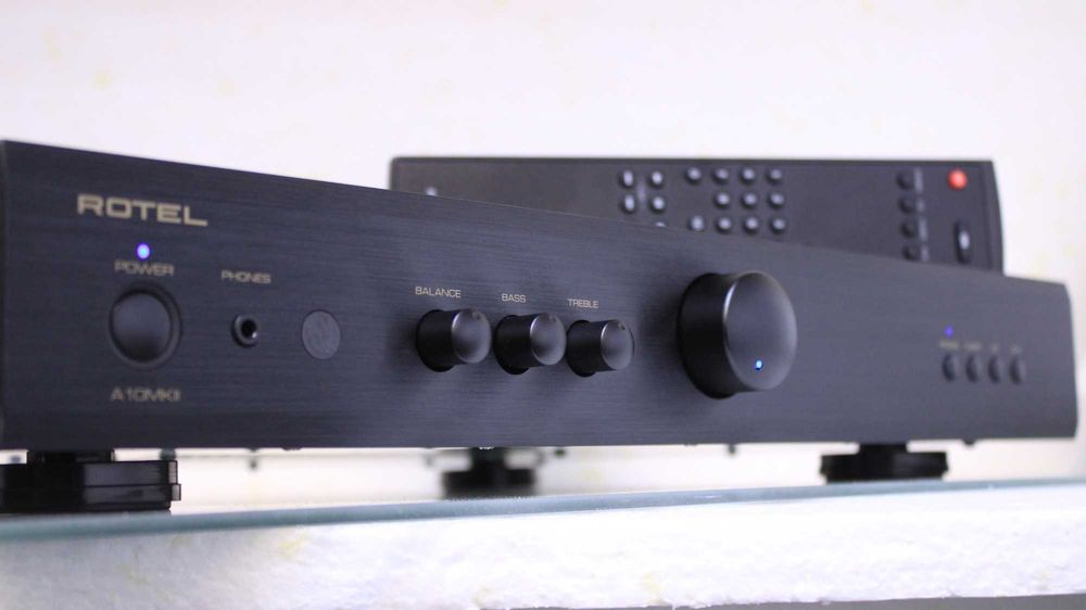 Amplificator Rotel A-10MK2.