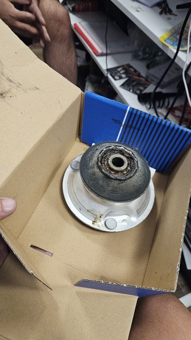Тампон макферсон за BMW E81.82.87.88,E36.E46.E90.91.92.E39.E60