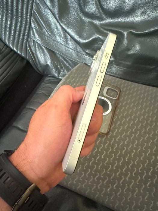 Apple iPhone 14 128 GB Starlight