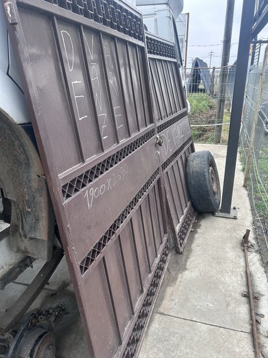 Vand poarta metalica