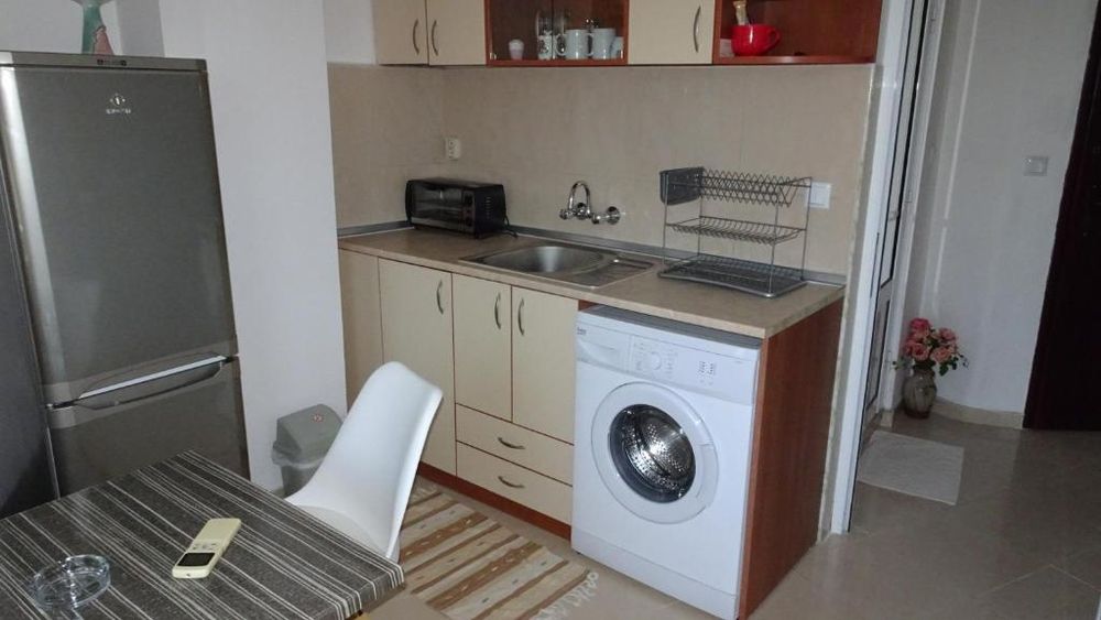 Дава се под наем Двустаен апартамент в Бургас, Център - 50 кв.м за 459 € - Снимка #1