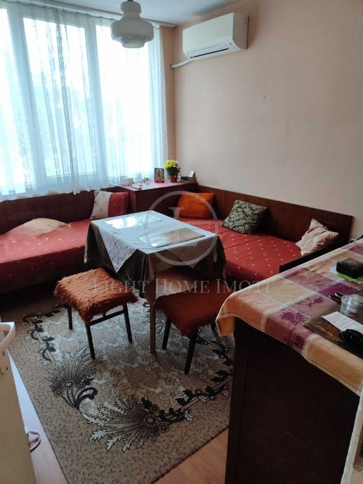 Продава се Тристаен апартамент в Пловдив, Христо Смирненски - 84 кв.м за 1834 €/кв.м - Снимка #3