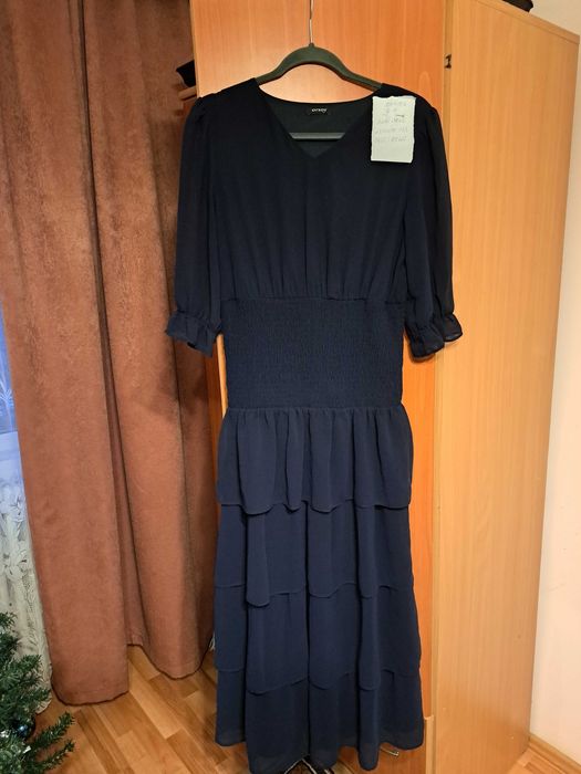 Vând încălțăminte și îmbrăcăminte pt dama