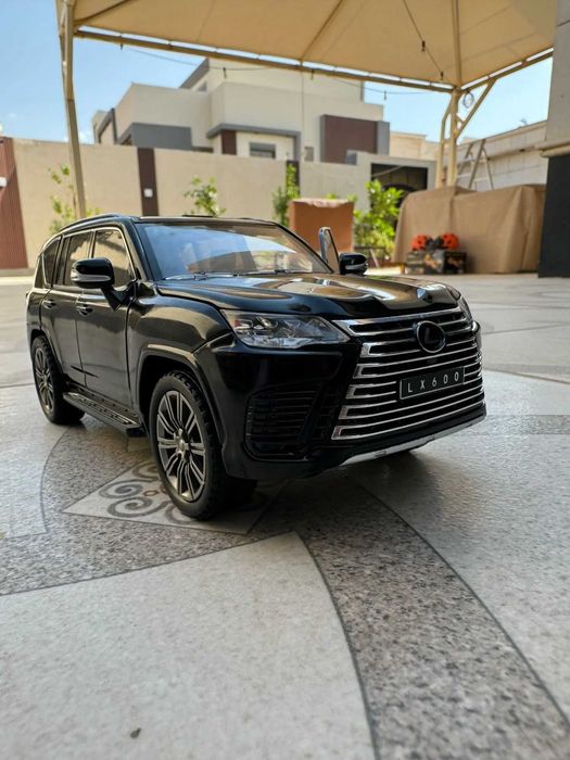 Метални колички, различни видове и размери в описанието