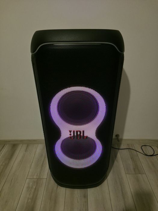Jbl Partybox Ultimate 1100W.