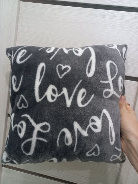 Подушки декоративные разные